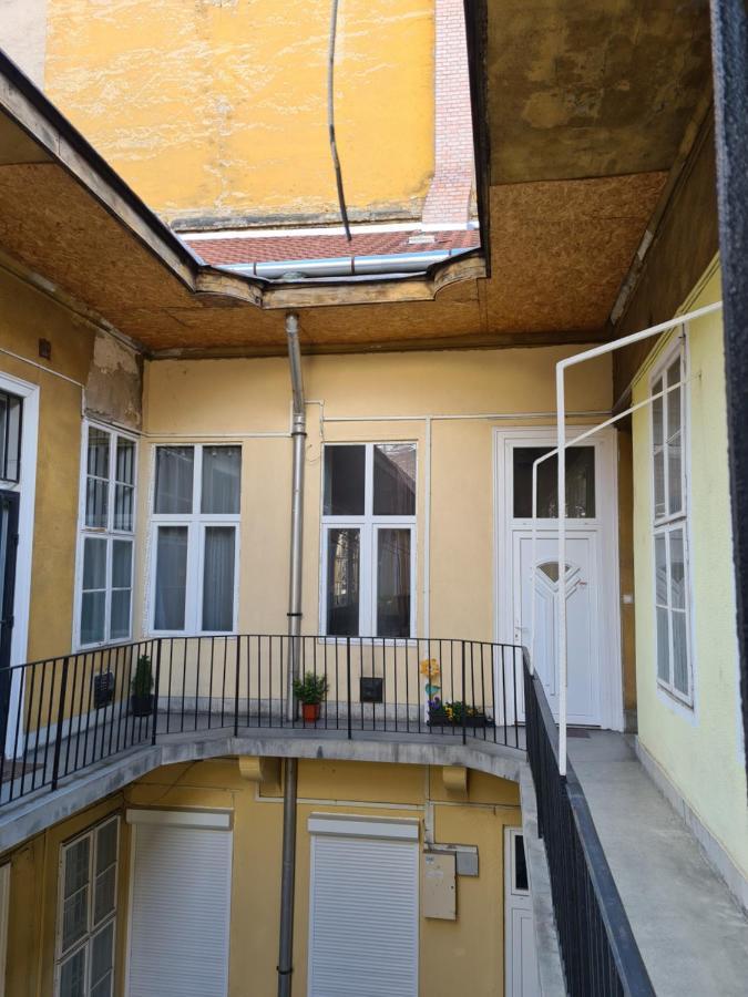 Feeling Home In The Heart Of Budapesta Exterior foto